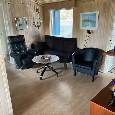 Classic Summer House 200 Meters From The Water, Casa vacanze Børkop