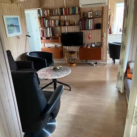 Classic Summer House 200 Meters From The Water, Børkop