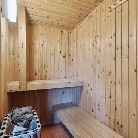 Classic Summer House 200 Meters From The Water,